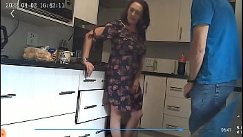 Camera ascunsa mi-am prins sotia cand se fute cu fratele
